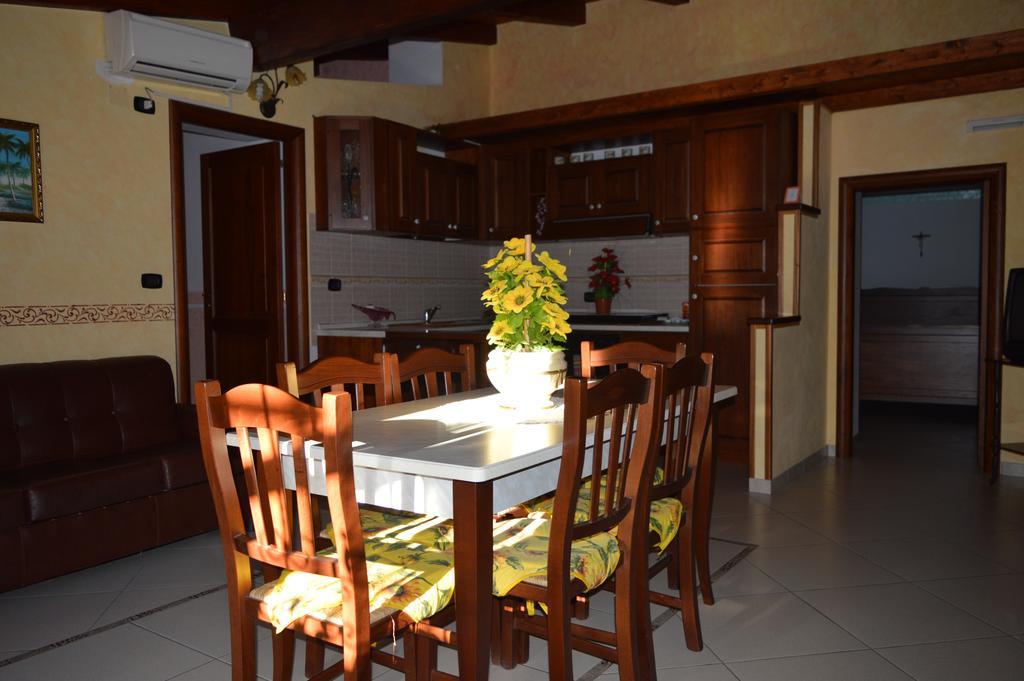 La Stella Del Pollino Hotel San Lorenzo Bellizzi Buitenkant foto